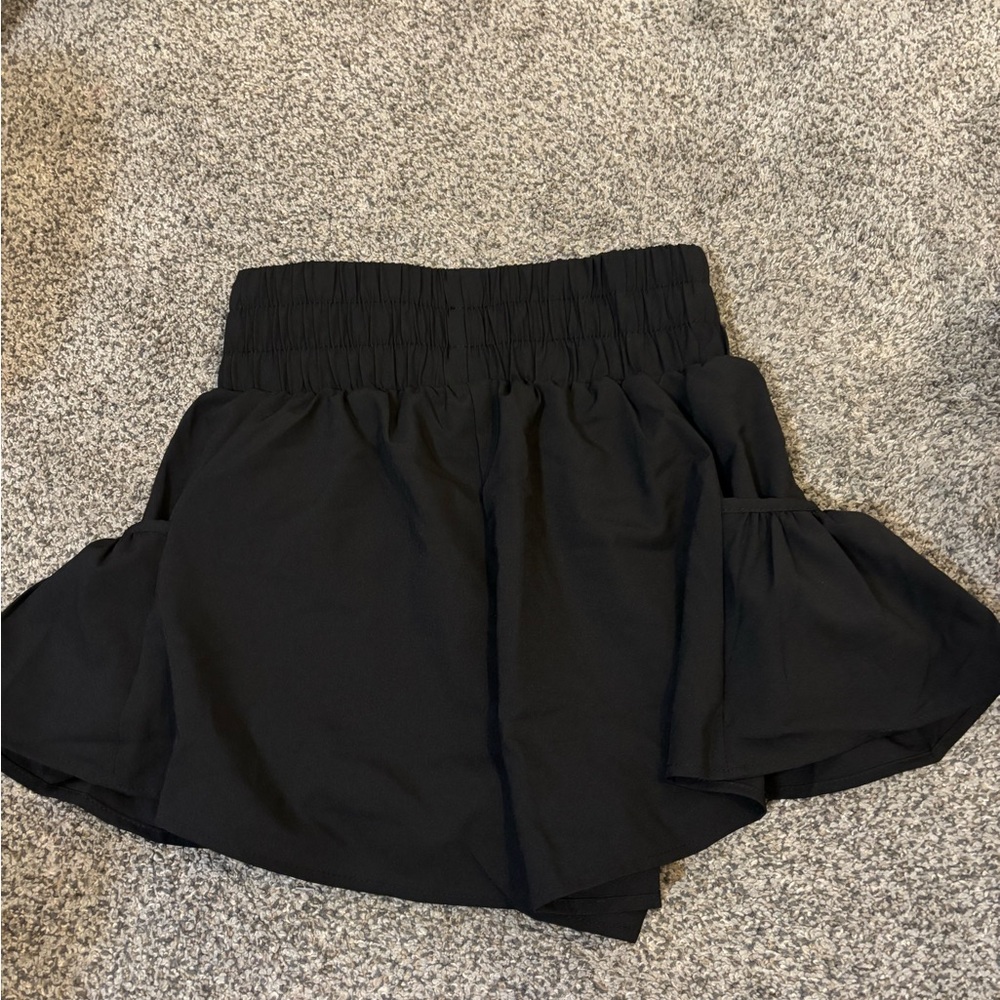 Flowy Workout Shorts - Picture 3 of 3